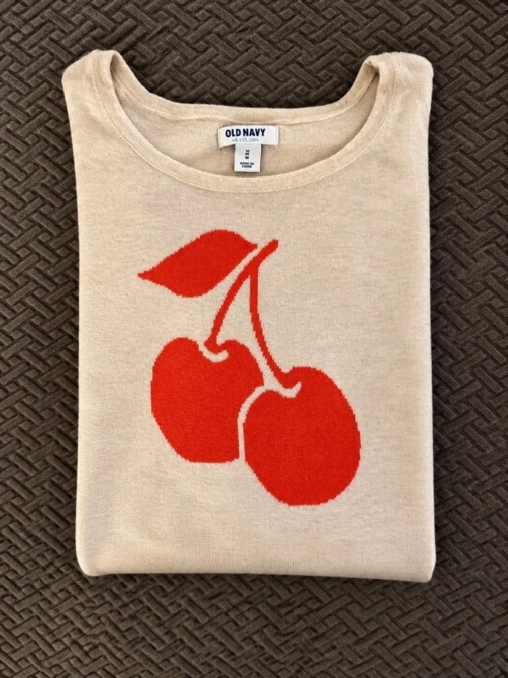 Old Navy Women’s Cherry Graphic Sweater – Size Medium🍒